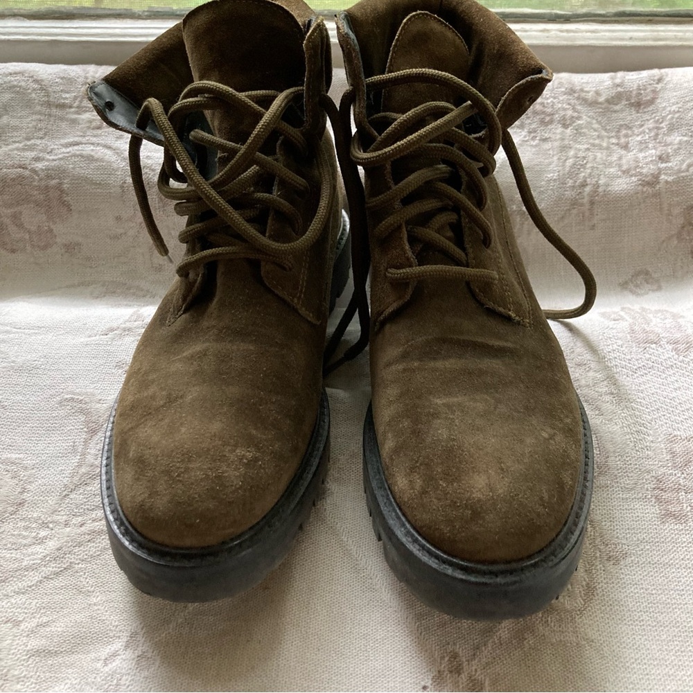 Vince. Suede Lug Combats Boots Dark Wheat 35 1/2